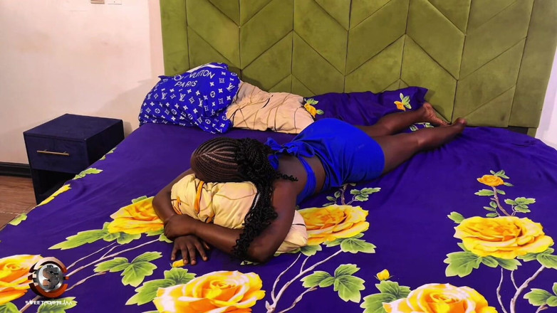 Sweet porn: Mandingo Dressed Like a Woman to Bang Her in Her...