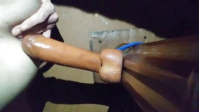 Jessica's Crossdressing World: Jessica spielt mit ihrem spielzeug