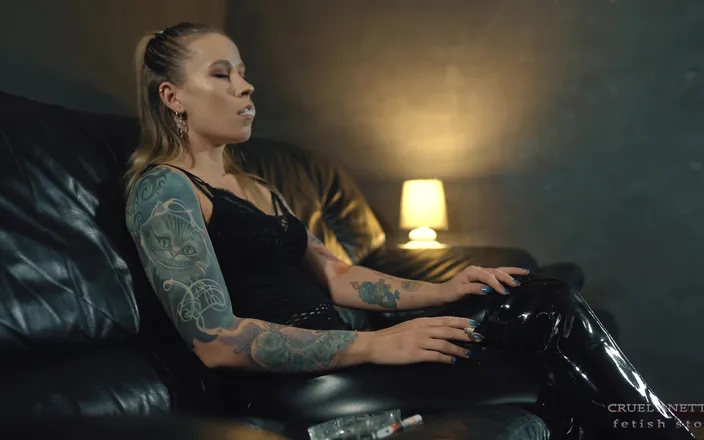 Cruel Anettes fetish world: Rolled Cigarette 4K