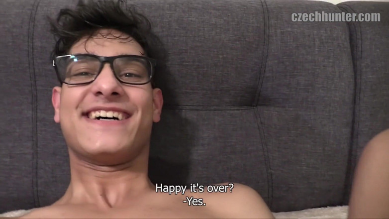 Czech Hunter: Czech Hunter - นักล่าเช็กชายแท้เกลี้ยกล่อมนักเรียนข้างถนนให้เย็ดเกย์ครั้งแรกแบบไม่ใส่ถุง