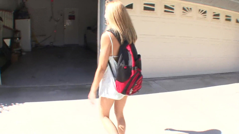 Smokin Hot Teens: Older guy manages to fuck a stunning blonde teen picked...