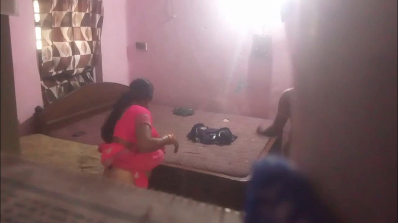 Your Shona: Une vieille et un garçon de Yeung pour la première...