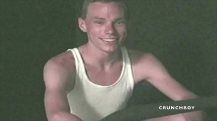 GAY VINTAGE PORN: Este chico es Abbel para auto chupar por diversión