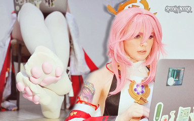 Spooky Boogie: Yae Miko plays Genshin and ignores you