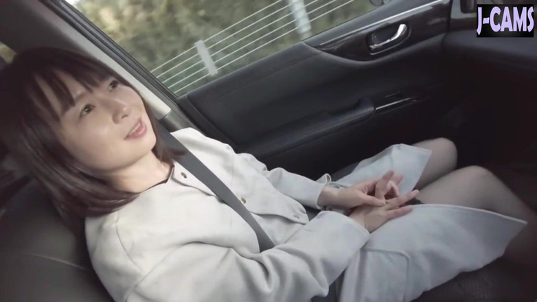 J-Cams: Vdaná, první odhalení. První aféra, Jedna noc zakázaného opuštění, část 2