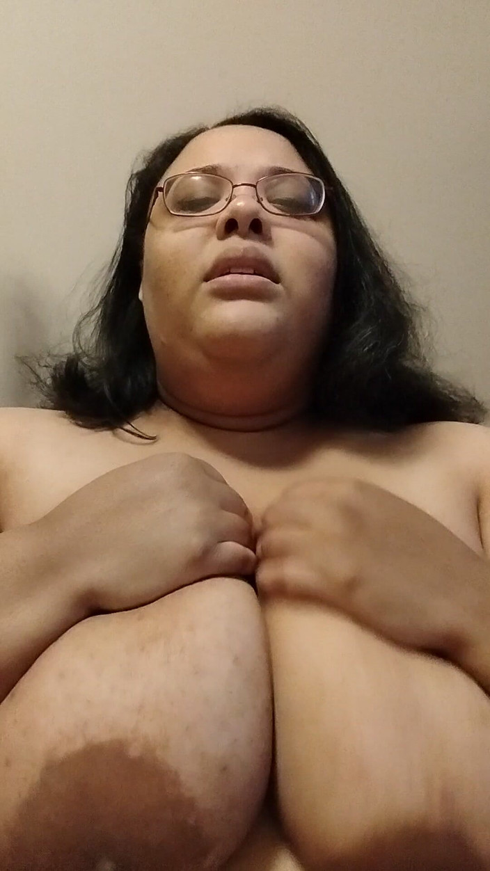 Jessica pigslut: Tlustá děvka prosí o tvého ptáka!