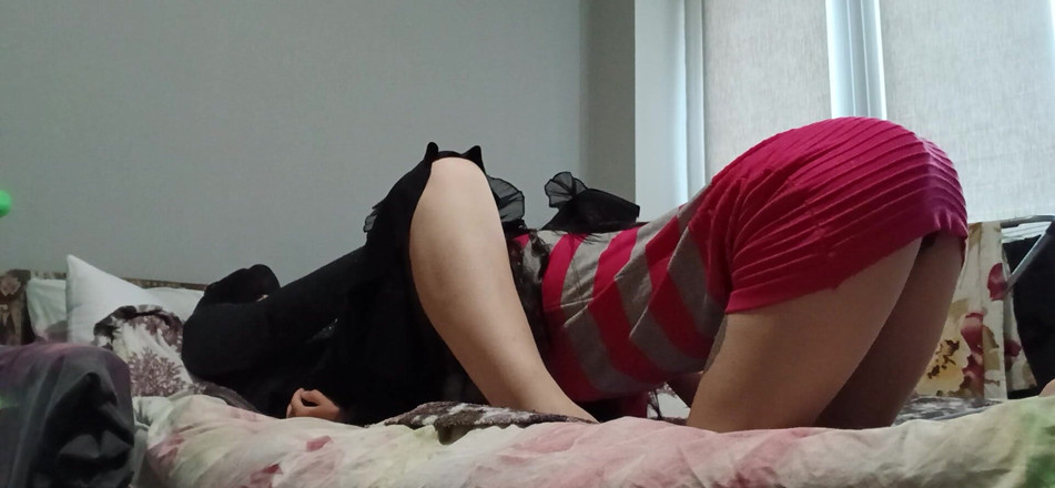 Lesbian-illusion: Không ai biết rằng sau bài giảng, tôi liếm âm hộ...