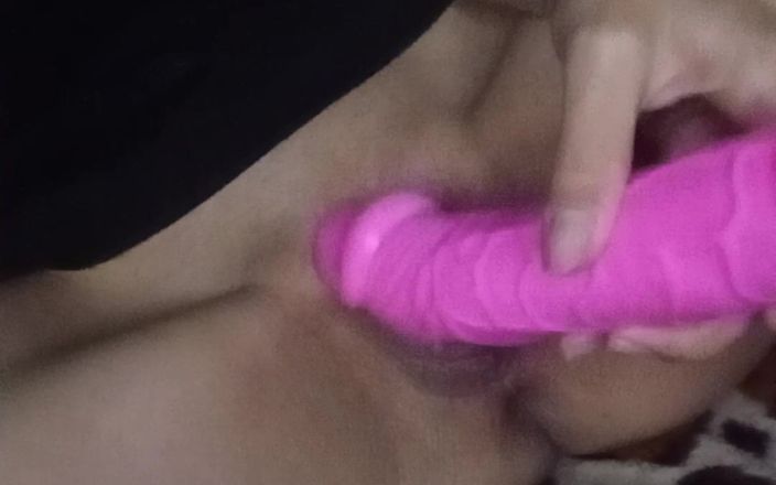 AgathhaA: Nové růžové dildo s hračkou