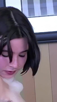 Super chlupatá dívka slintá mrdku v podpaží