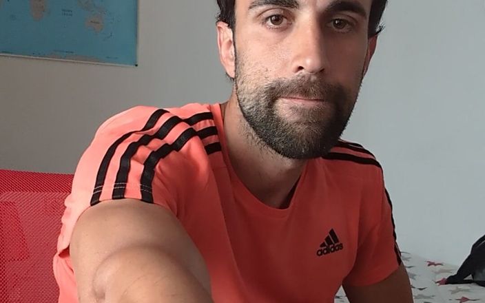 Zeus Ray: Me Desnudo, Muestro Mi Polla Masiva, Me Pajeo Y Me...