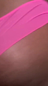 Tanec třese můj obrovský zadek twerking