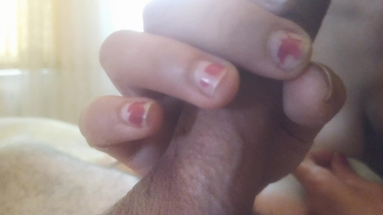 Teen and Milf Female Sex: Замужняя женщина-милфа-мачеха лижет большой хуй бойфренда, ест сперму