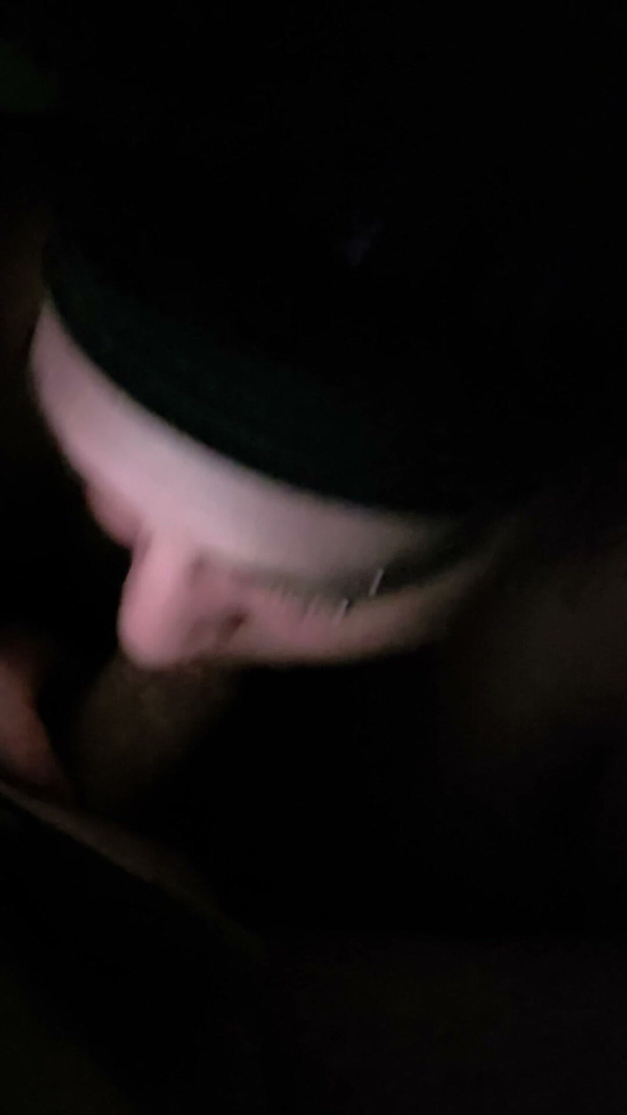 Queen92: Tytuł: POV: a Mouthful of Trouble