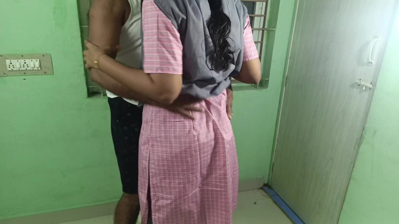 Wonder: South Indian College Girl Try Back Position with Teacher