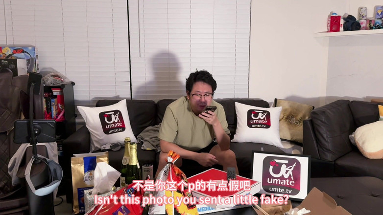 Chloe Lin: Asyalı orospular odama gelir ve duramayana kadar beni bindirir