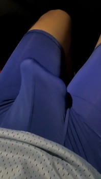 I Get on a Bus in Underwear and Masturbate with People Suspicious About Me