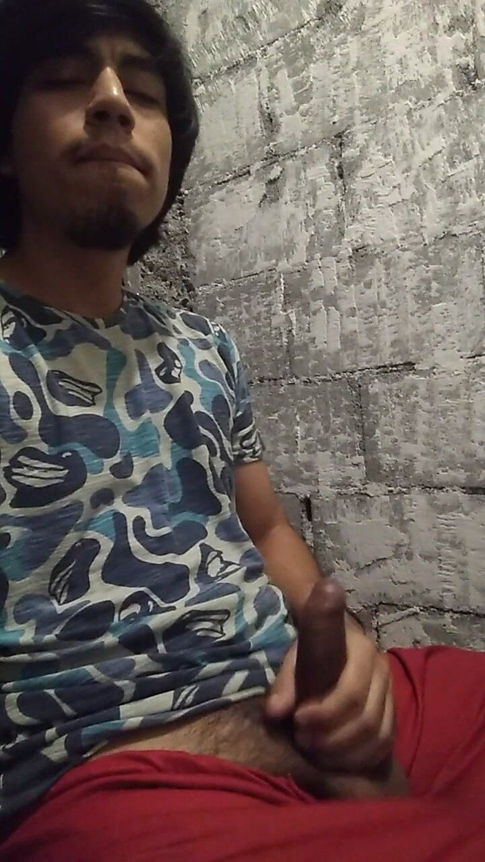 AlexAlejandro13: 给我看你的饥渴日