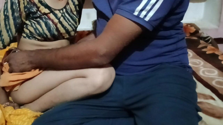 Kimmo: Berbagi kamar saudara tiri malam hari ngentot saudara tiri