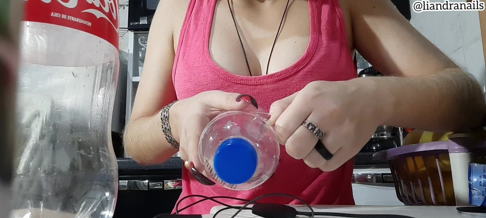 Goddess Li: Unghii puternice