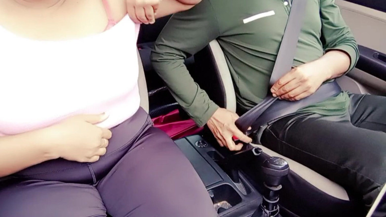 Your Arya: Дезі бхабхі з великими цицьками робить ризикований мінет, трах мастурбує