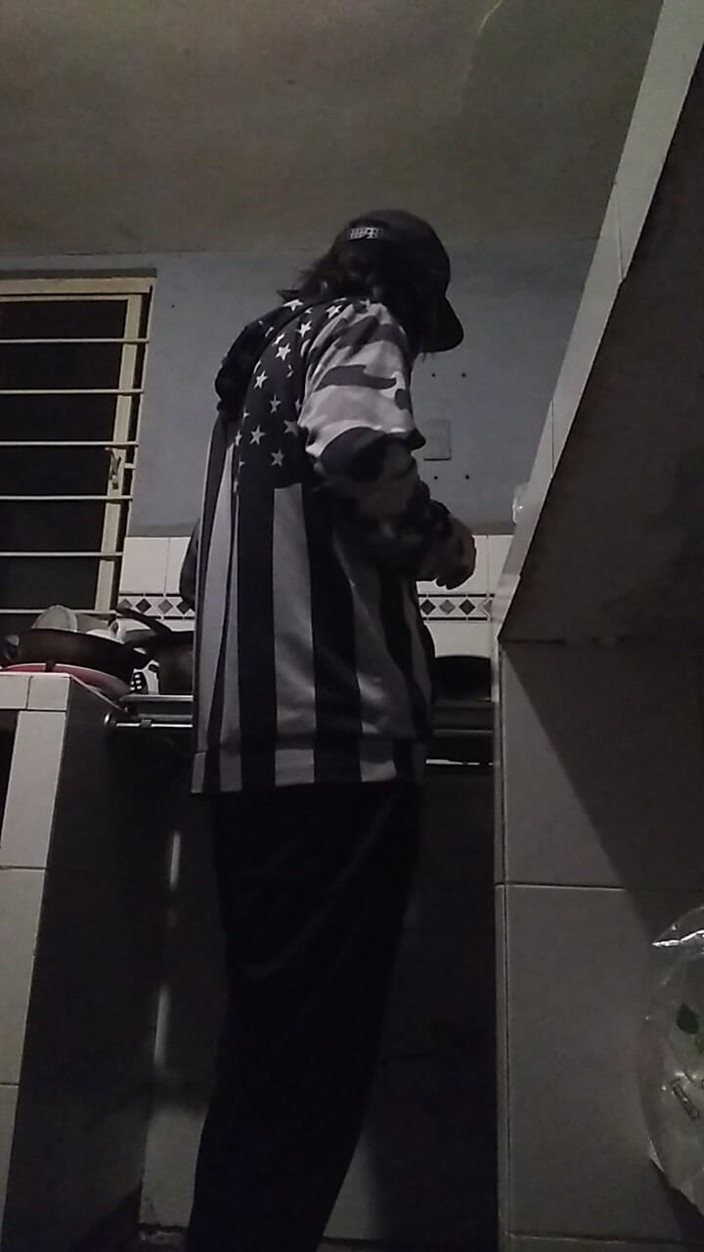 AlexAlejandro13: Příprava jídla v sexy stylu