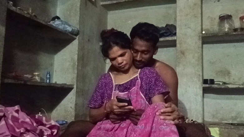 Hharr9898: Студентка свого хлопця в спальні