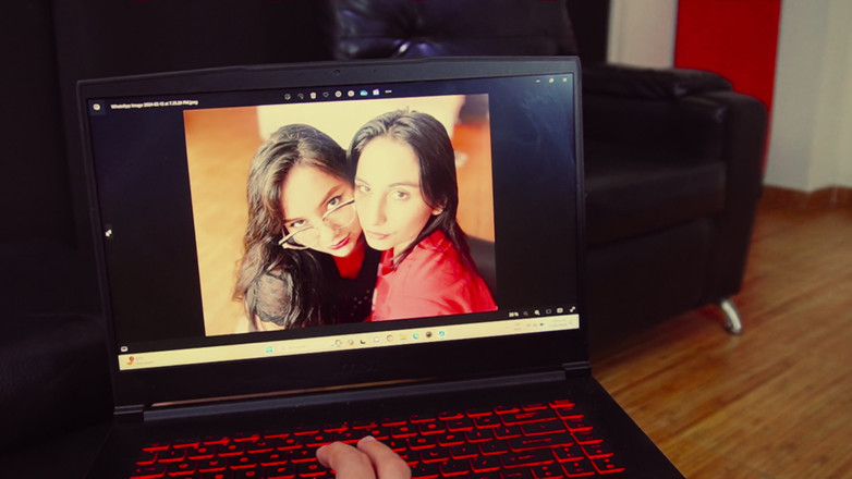 Kittydj: Lesbiene prinse de fratele vitreg și cerute să fie futute -kittydj-jenifer Play