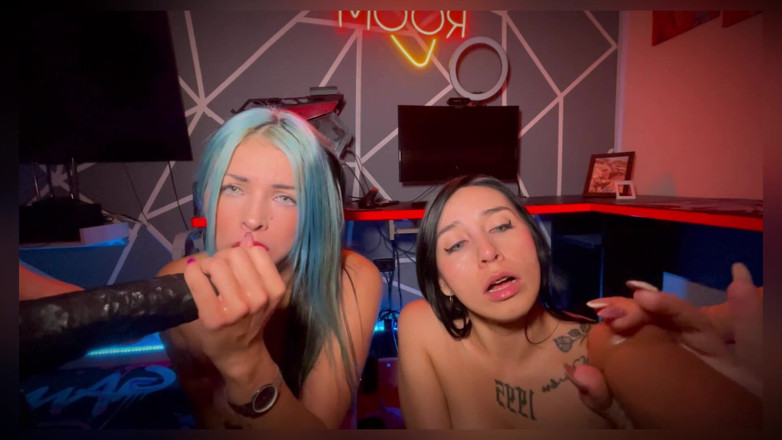 Sweetkimmi: Оргія З BBC І Двома Дуже Збудженими Лесбійками - Sweetkimmi