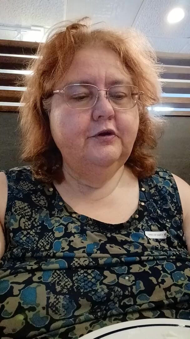 BBW nurse Vicki adventures with friends: Blueberry crepes a Creme Yummy