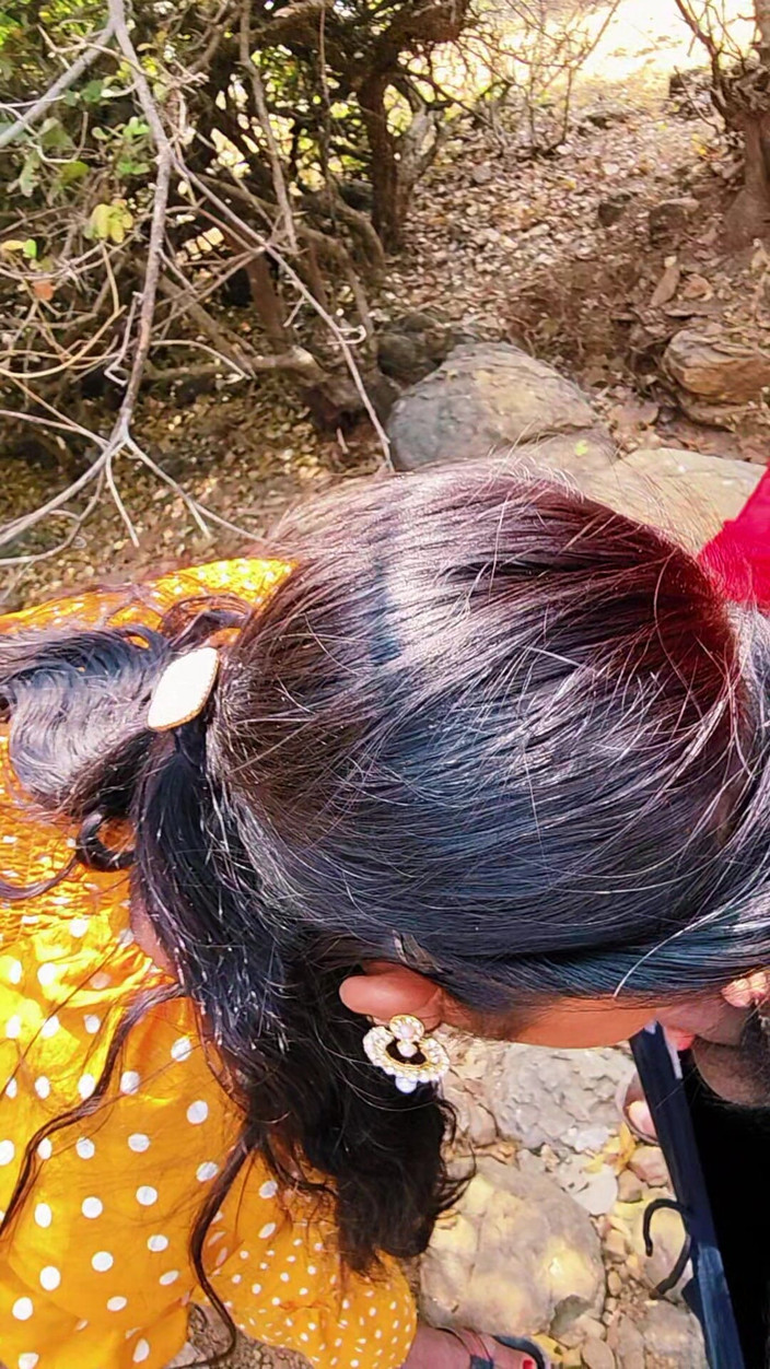 Premi pooja: Forest На відкритому повітрі індійська дезі