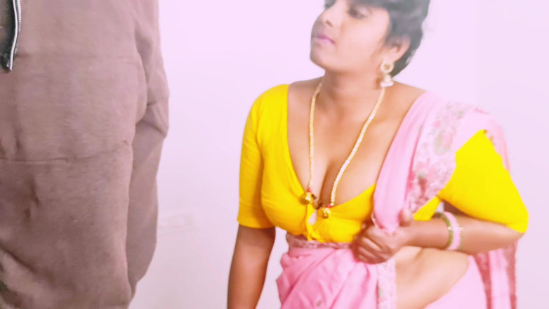 Telugu honey lips: Indian Bhabi Fucking Electrition Big Dick