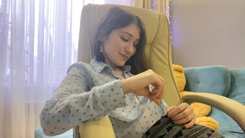 SexyMissMe: Stříkání a ponižování mého paroháčského otroka