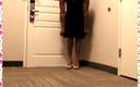 Sissy Housewife: Sissy sekretářka se obléká do práce