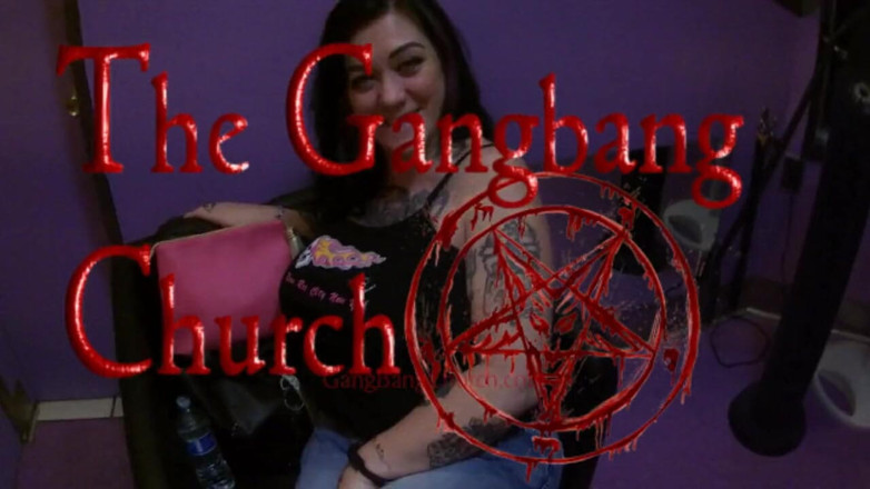 The Gangbang Church: Stoute meid Lynn's eerste gangbang in de gangbangkerk