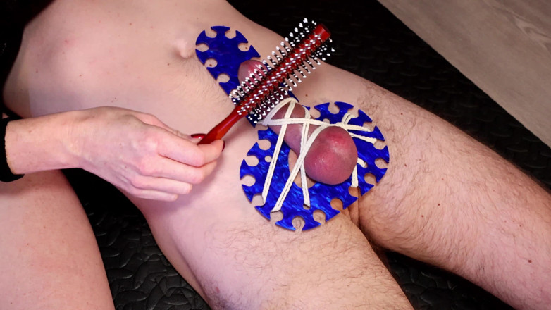 Miss Tory Tease: Kruté lechtání vede k zničený orgasmus na CBT Board