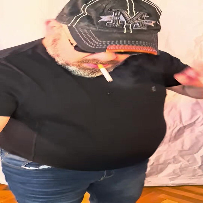 Bawdybear: Oblečená v cool slunečních brýlích si dopřát sexy chcaní