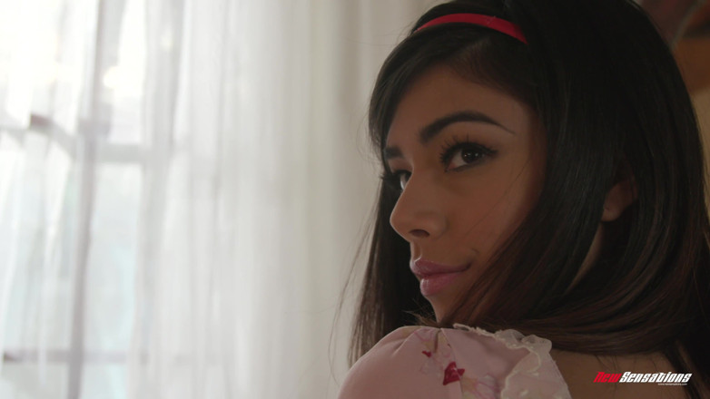 New Sensations: Harmony berkongkek di rumah ayah