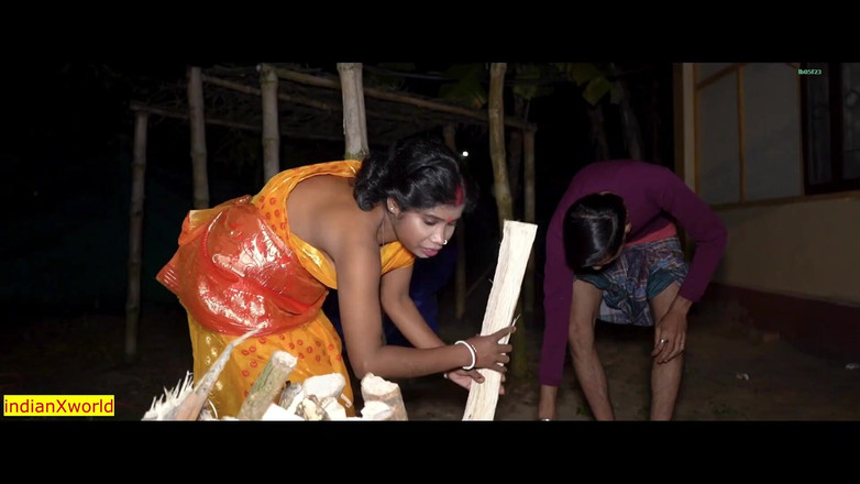 Indian Xshot: Indiana esposa inocente compartilhada por marido azarado