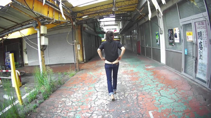 Mayumi Kanzaki: MILF in ultra low rise jeans outdoors..