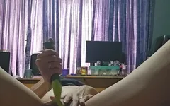 Aku lagi asik bersenang-senang sendirian