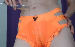 Brazilian_Miss: Memekku dicrot sperma hangat!