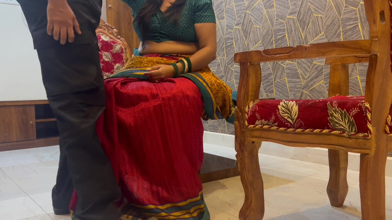 Besharam Jodi: Desi India Saree dikongkek abang tirinya yang lebih muda