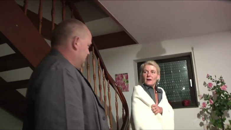 Mature Climax - 100% Mature Videos: Horny mature whore spreads her legs for the repairman