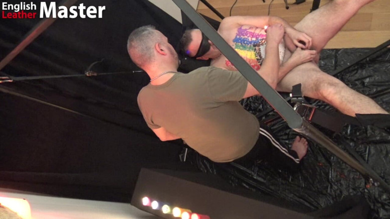 EnglishLeathermaster: Wachs spielen auf meinem partner
