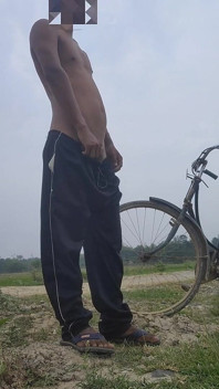 Video sex người đàn ông đồng tính ngoài trời thủ dâm