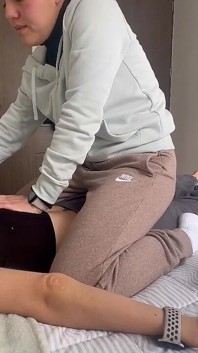 Uma Massagem Sensual Do Meu Fembot No Corpo E Nos Pés
