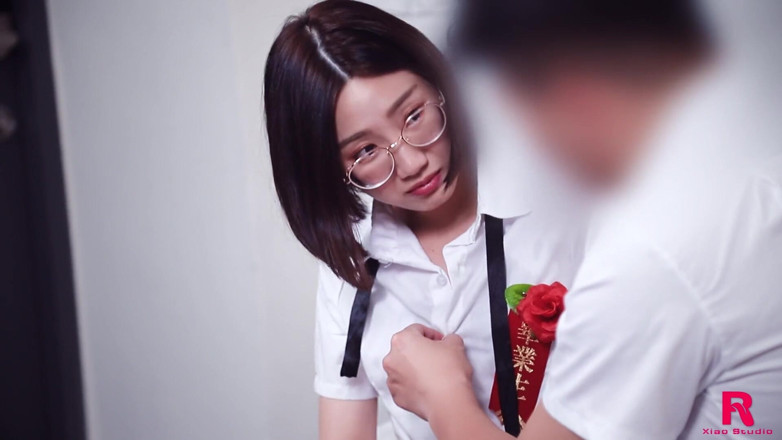 Asian Milfs n Teens: La brava studentessa cinese del college è andata male - Perv milfs...