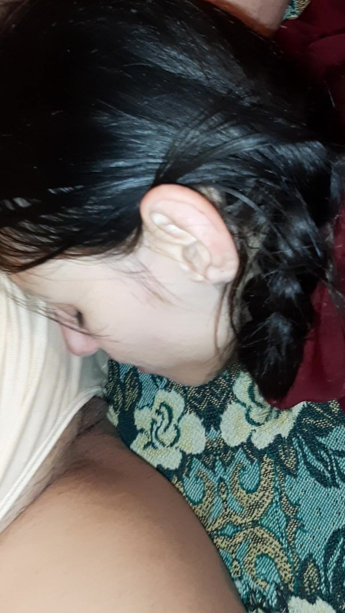 Lesbian-illusion: Non ho mai sborrato in bocca così veloce e potentemente