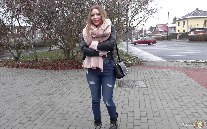 Teen Mega World: Dude shoots beauty's appetizing ass