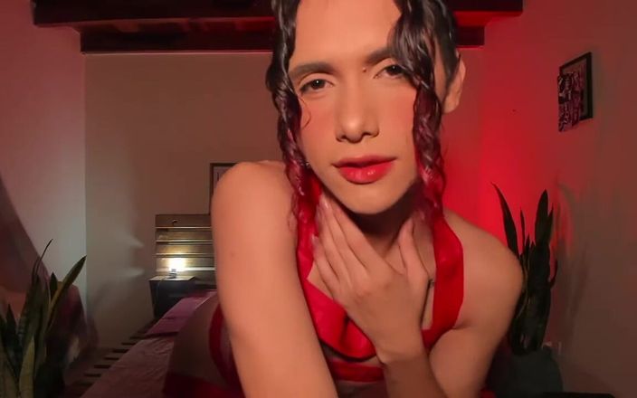 Arte Sensual: Femboy Burning with Desire and Showing off Her Sensual Body